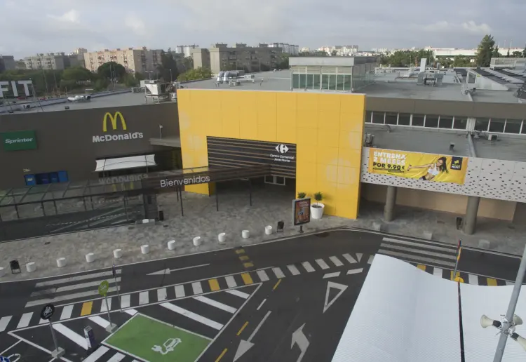 C.C.  Carrefour Jerez Norte bajo petición