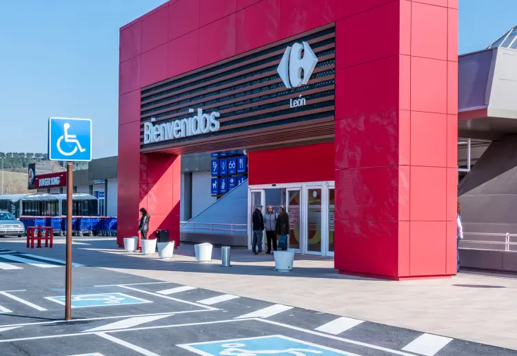 C.C. Carrefour León bajo petición