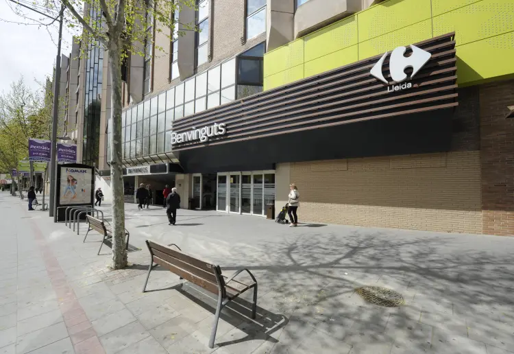 C.C. Carrefour Lleida bajo petición