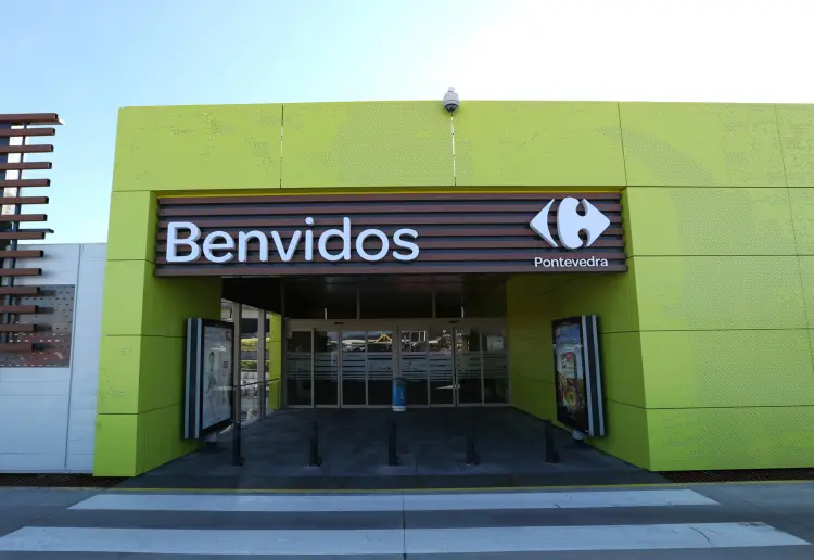 C.C. Carrefour Pontevedra bajo petición