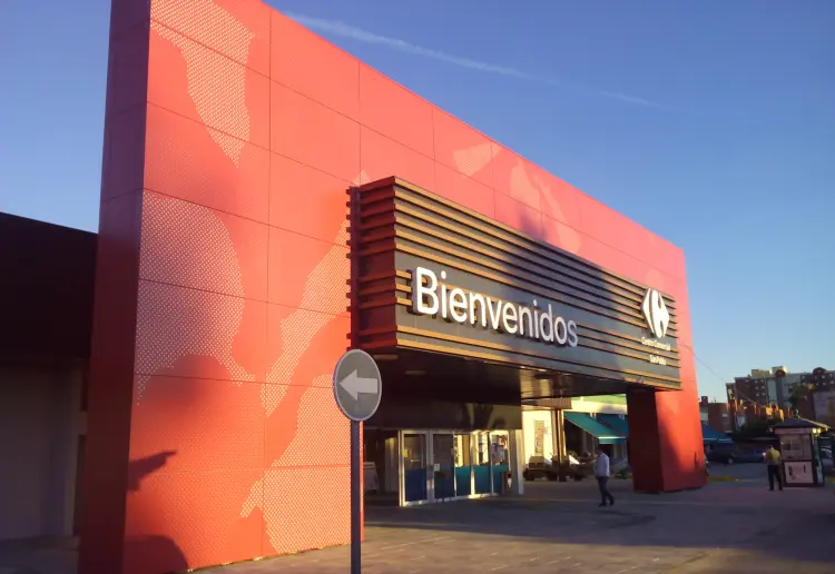 C.C. Carrefour San Pablo bajo petición