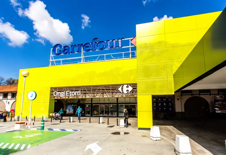 C.C. Carrefour San Sebastian-Oiartzun bajo petición