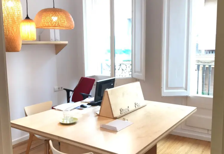 Espacio diáfano en el corazon de gracia, exclusividad, luz y tranquilidad