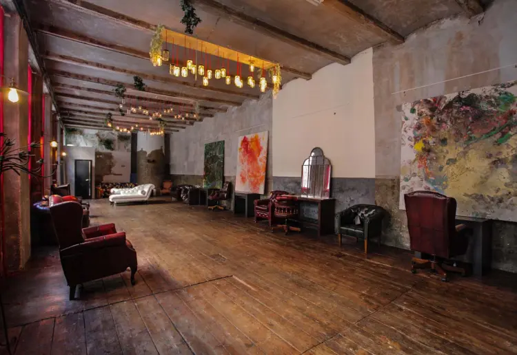 U · Loft
