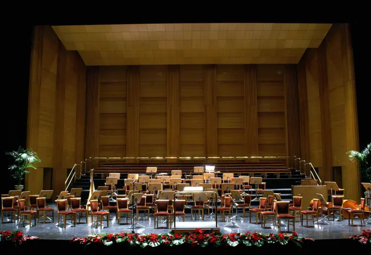 MAGICO Y ANTIGUO TEATRO