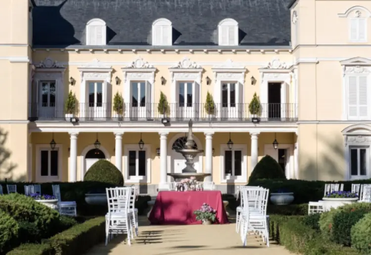 UN PALACETE DE CUENTO