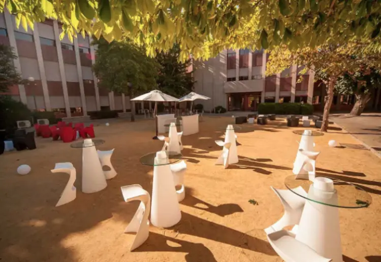 UN PALACETE DE CUENTO