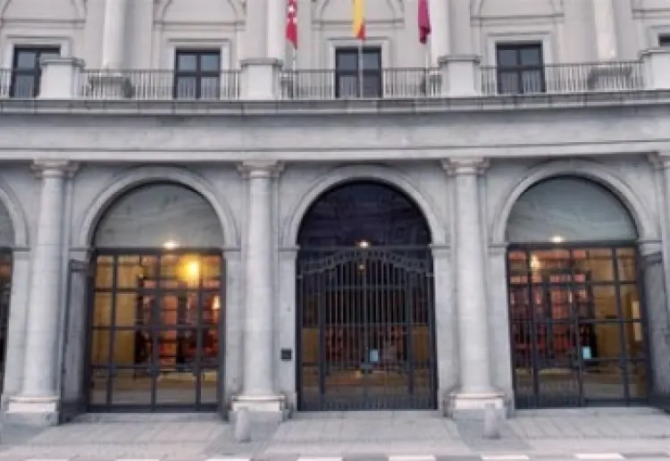 UN TEATRO, TEATRO!