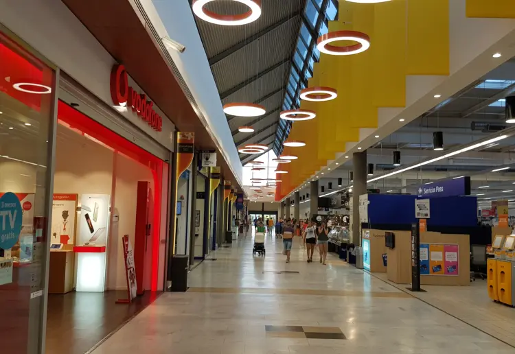 C.C. Carrefour Los Alfares bajo petición