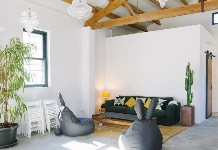 ESPACIO PRIVADO INTERIOR y JARDÍN PARA EVENTOS