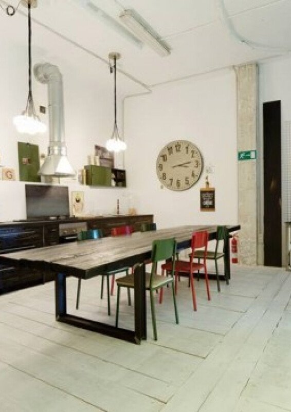 Espacio creativo con estética industrial