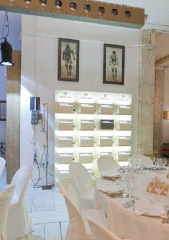 Espacio creativo con estética industrial