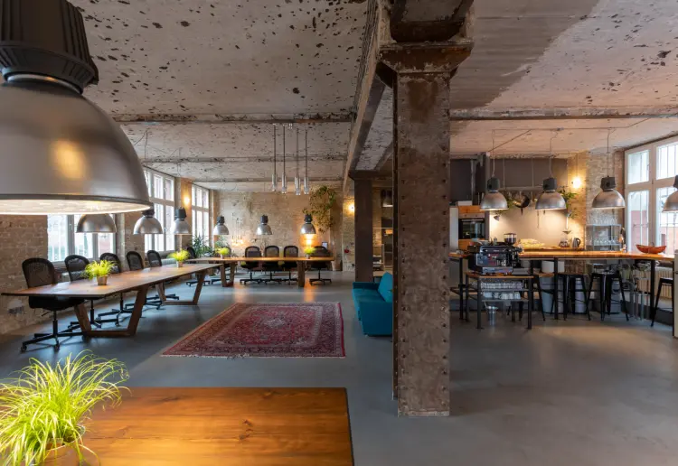 Industrial Loft in the downtown