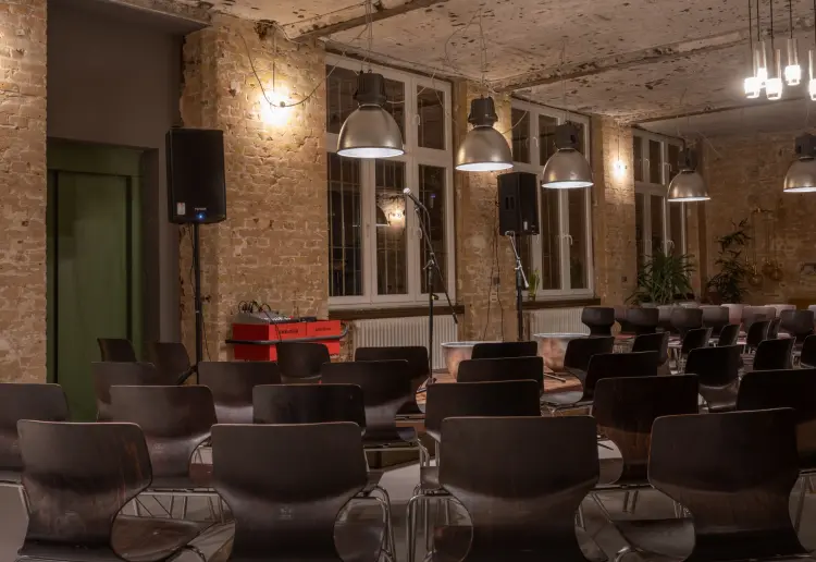 Industrial Loft in the downtown