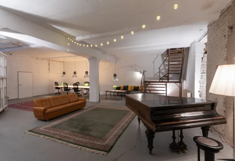 Industrial Loft in the downtown