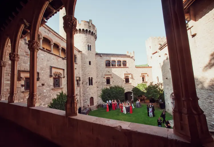 Castillo del siglo XI a 40 minutos de Barcelona