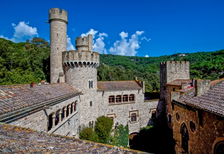 Castillo del siglo XI a 40 minutos de Barcelona