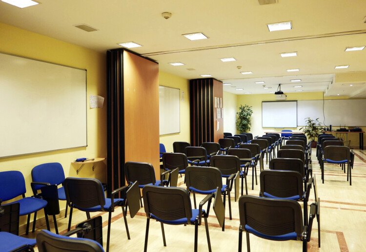 ¡Alquiler de Aulas de Formación!