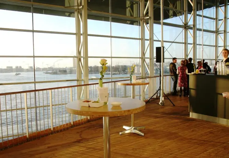 Spectaculaire concertzaal aan het water