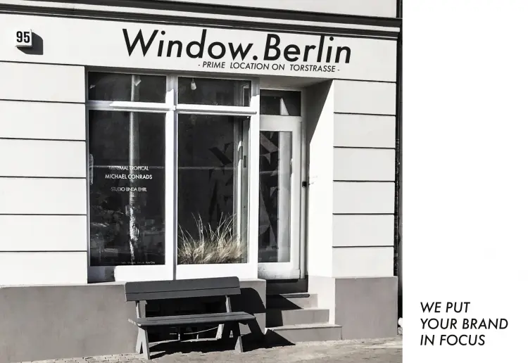 Storefront Gallery Space / Show Window / Berlin Mitte Torstrasse