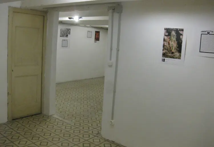 Librería y galería de arte en buena ubicación
