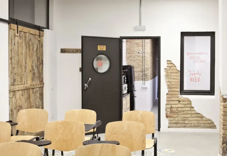 Sala para reuniones, workshops, presentaciones...