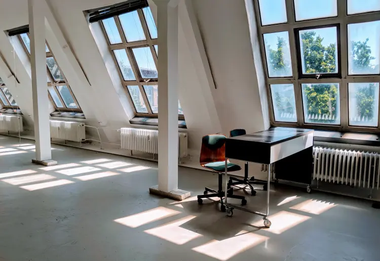 Co-Working Space + Tageslicht Studio