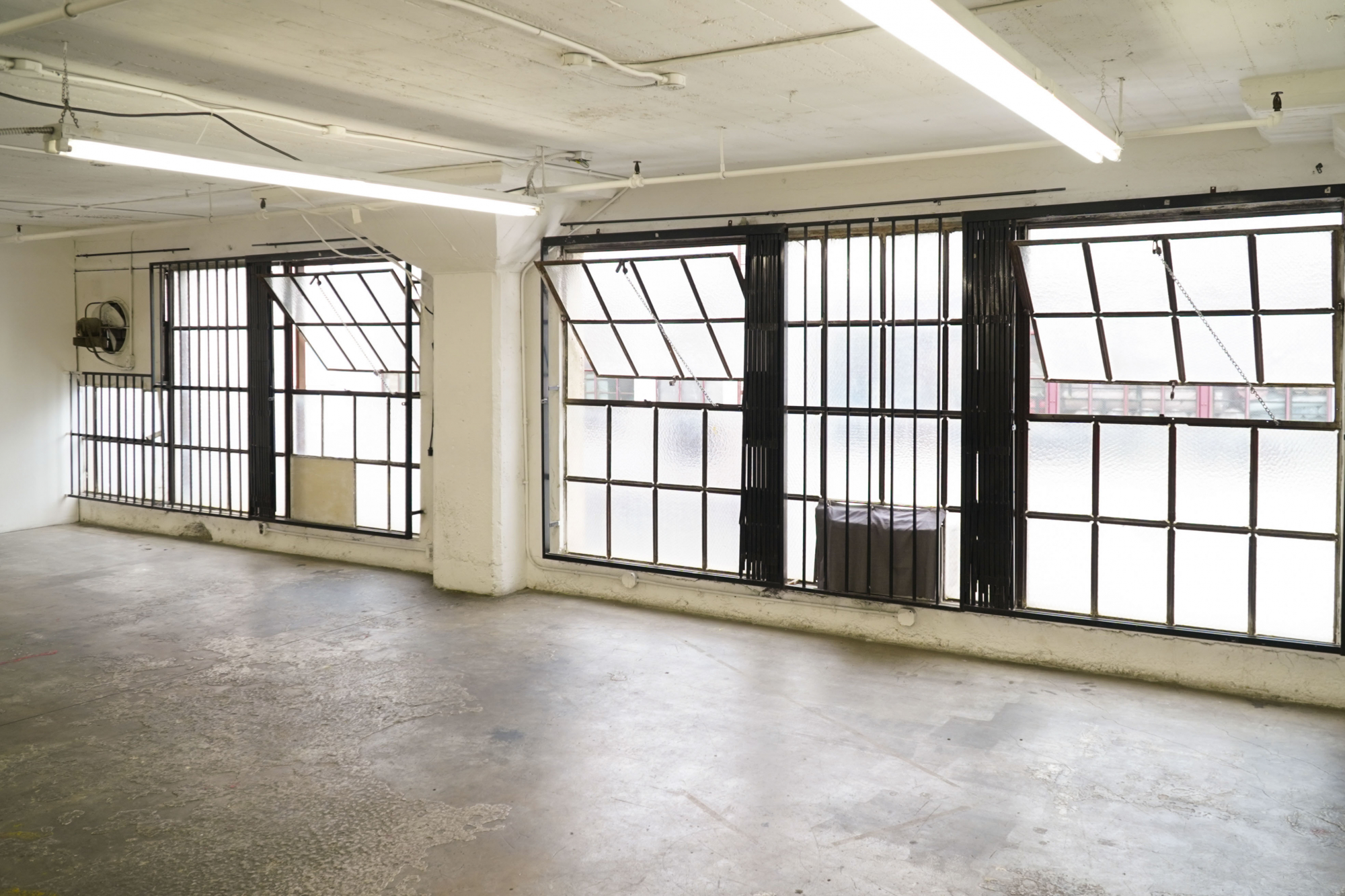 Large Naturally 24 hour Lit Multi-purpose Studio