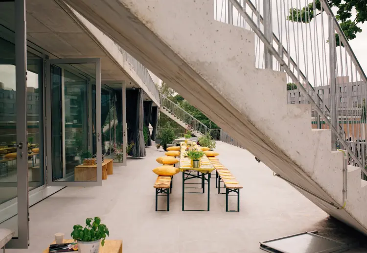 Sonnendeck / Sundeck in an architectual eyecatcher
