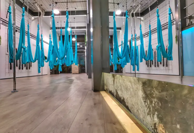 El espacio único de deporte y estilo de vida que enamora a Madrid. Diseño único. 5 metros de altura. Metro Concha Espina.
