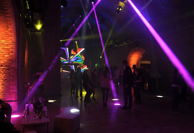 Venue wih 1.00am license