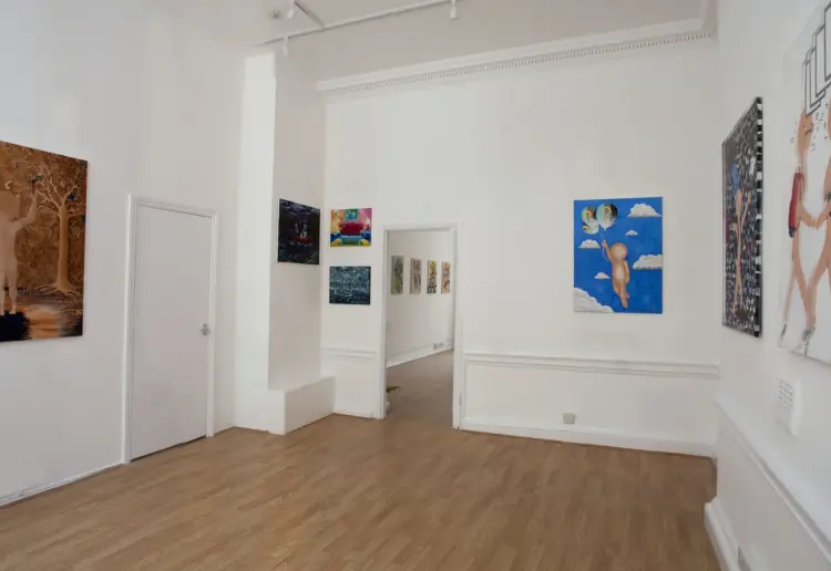 Pop-up gallery