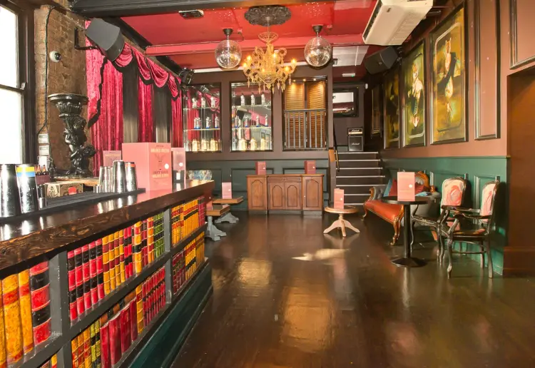 Two-floor bar with capacity of 300 people
