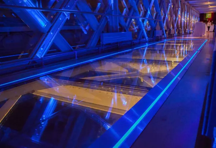 Iconic space 42meters above the river
