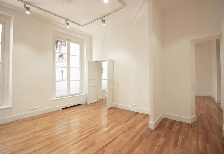 Un Showroom Excepcional en el Corazón del Marais