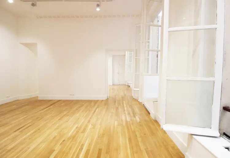 Un Showroom Excepcional en el Corazón del Marais