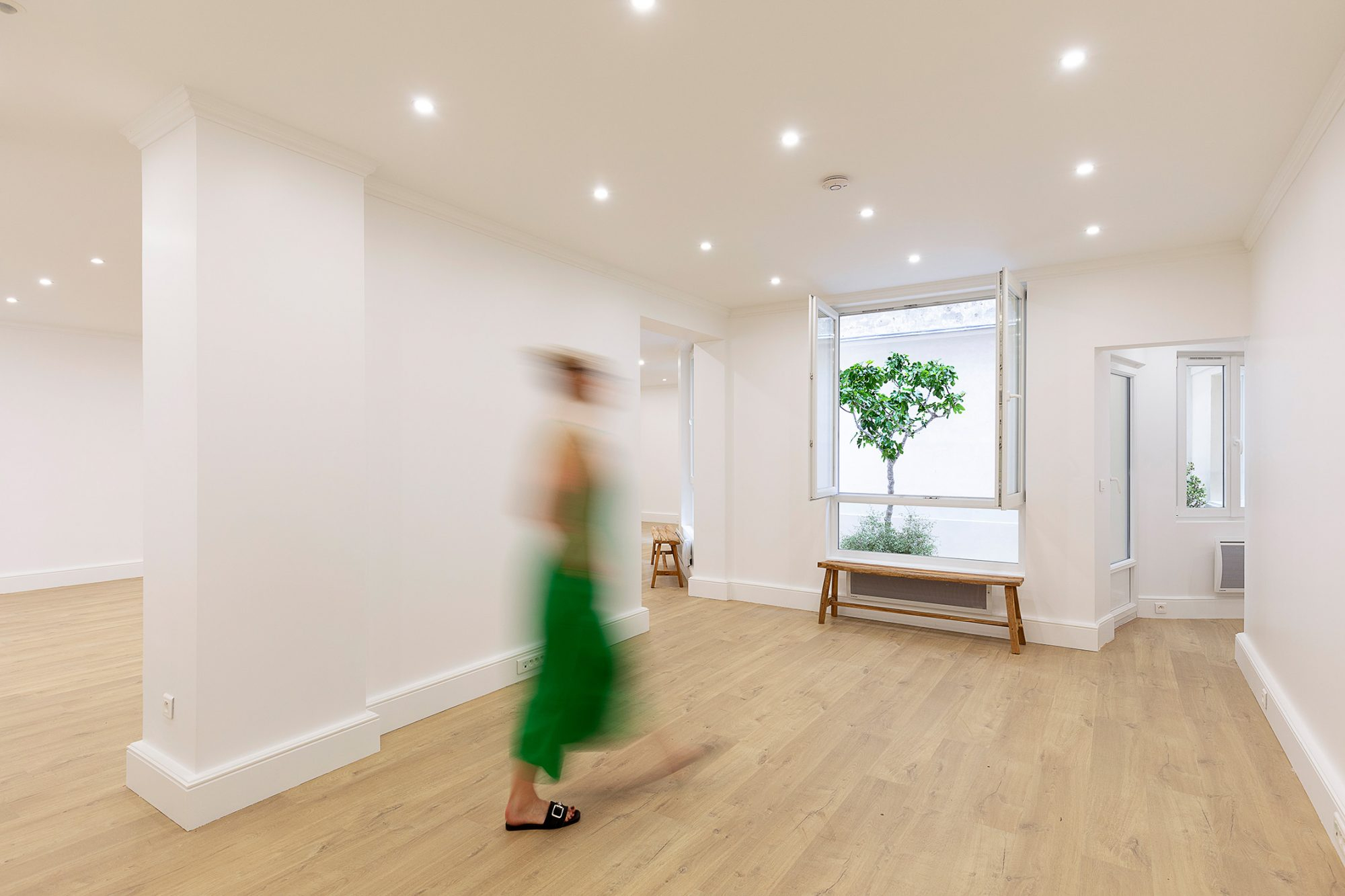 115m2 ground floor space up to 80 people