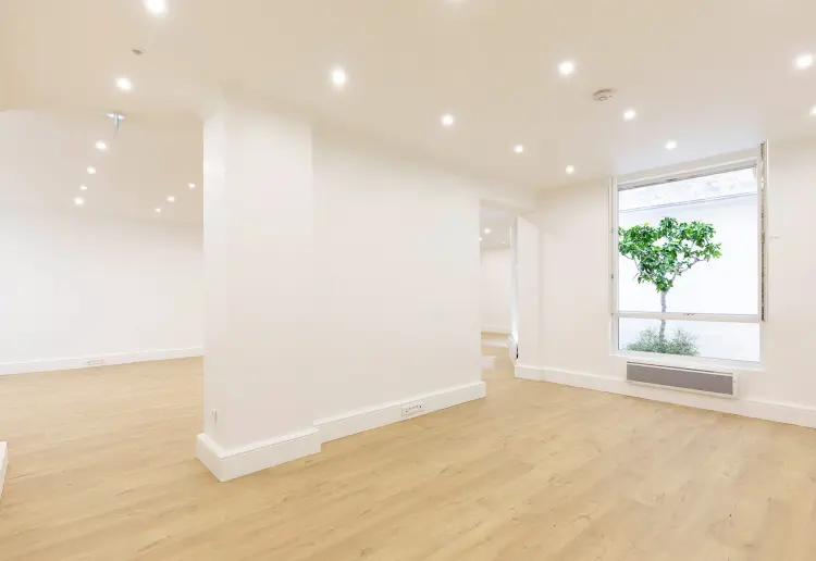 115m2 ground floor space up to 80 people