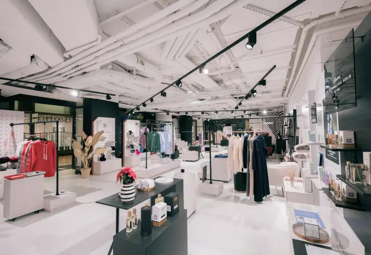 Retail Reinvented - Your full-service Storefront