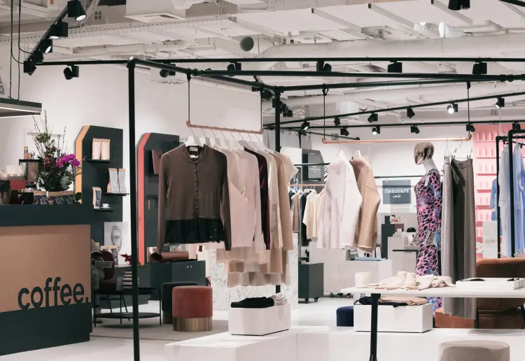 Retail Reinvented - Your full-service Storefront