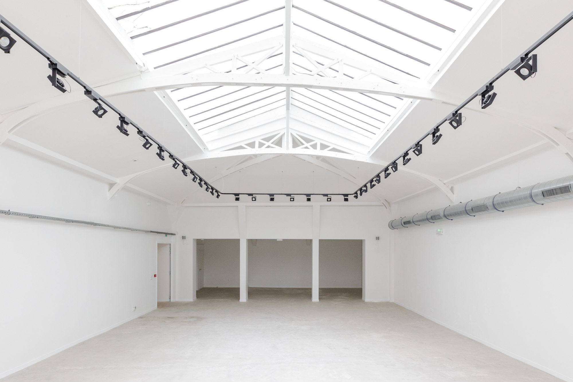 Exceptional showroom in the heart of Paris