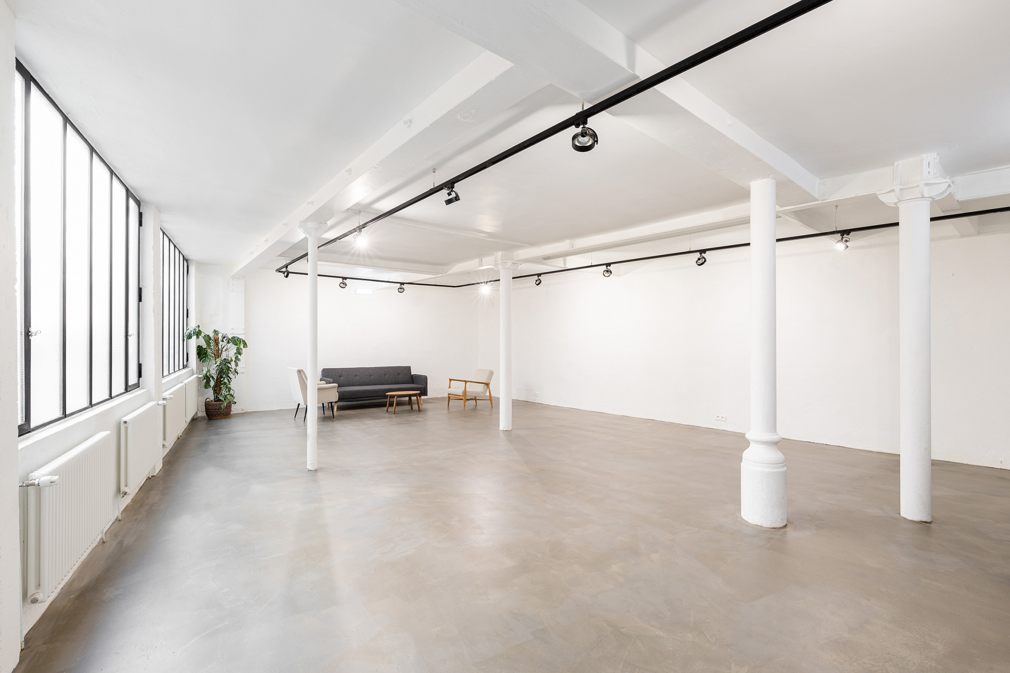 Showroom in the heart of the Marais district