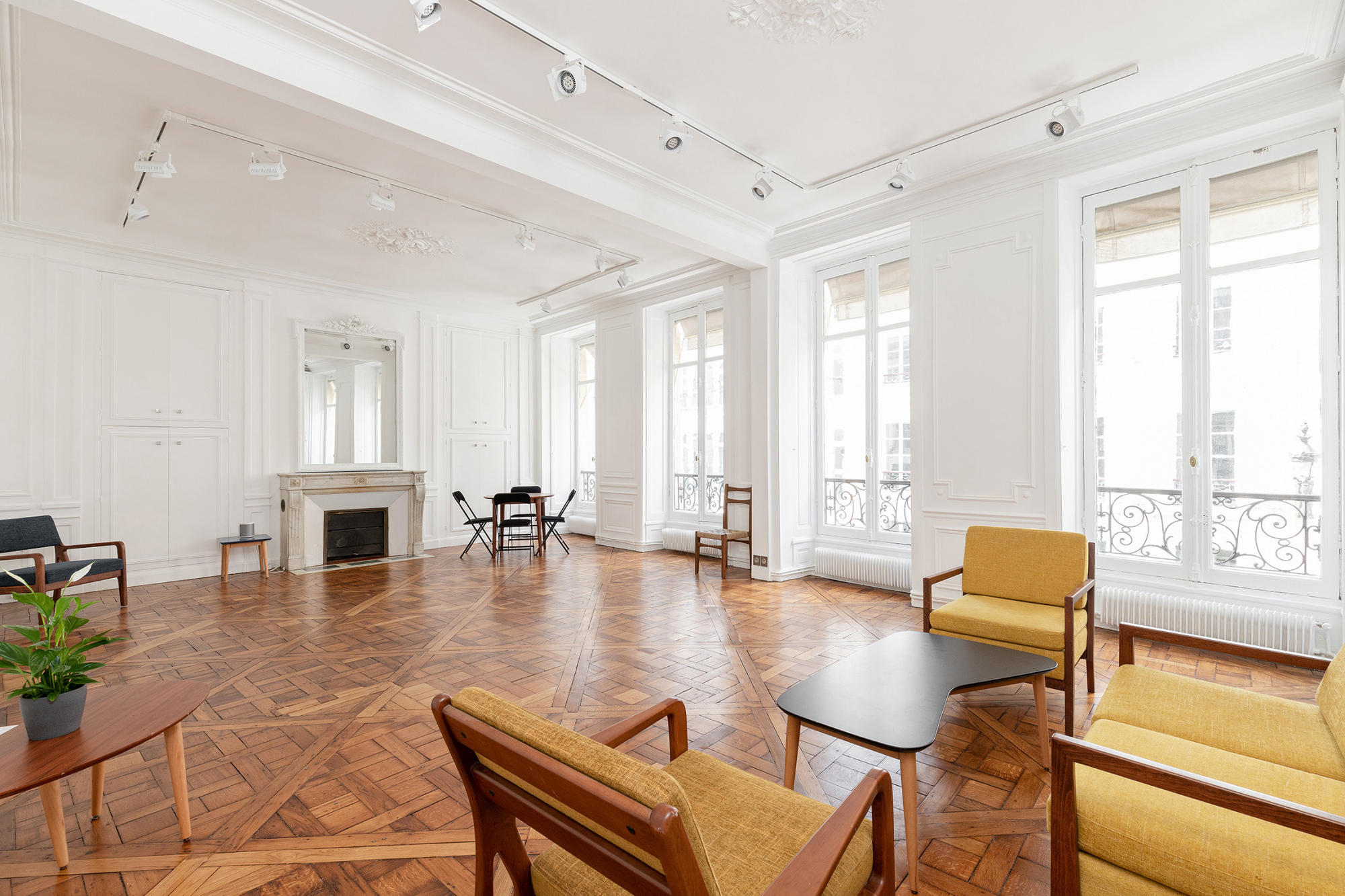 Exceptional Haussmann-style apartment