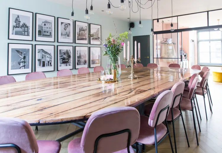 Pop-up store, workshops, exposities, meetings of babyshowers.