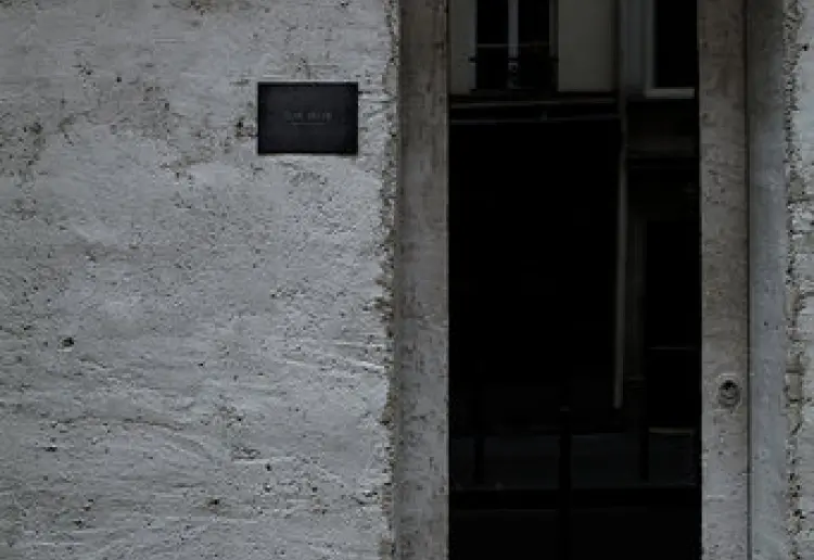 Brutalist hideout in the heart of Paris