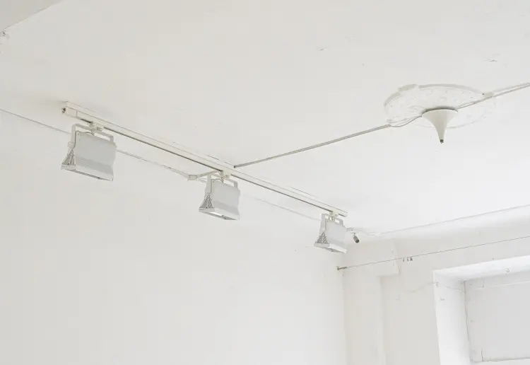 Berlin Mitte , Brunnenstraße : Galerie, Showroom und Co-Workingspace – alles an einem kreativen Ort