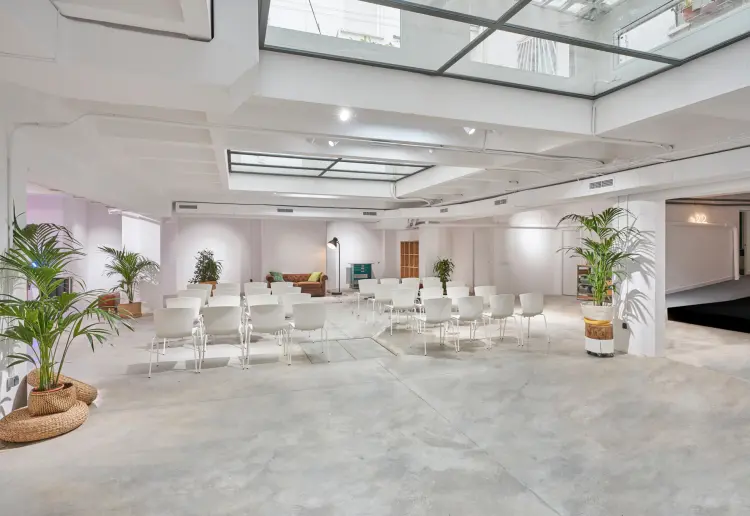 Un espacio versátil con 280m2 para que Vengas y Vuelvas