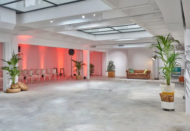 Un espacio versátil con 280m2 para que Vengas y Vuelvas