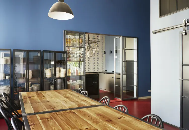 330sqm space next to Kurfürstendamm
