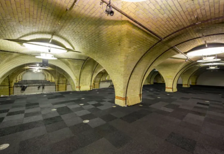Large Hall for Events and Pop Ups